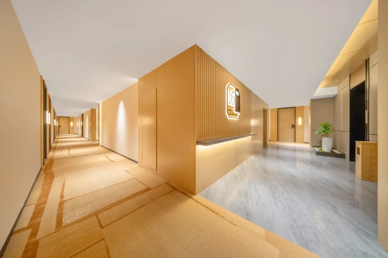 重庆建国隐逸酒店解放碑洪崖洞0021