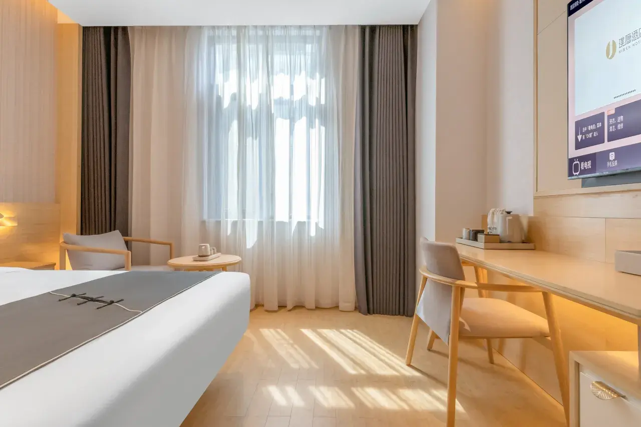 重庆建国隐逸酒店解放碑洪崖洞0029