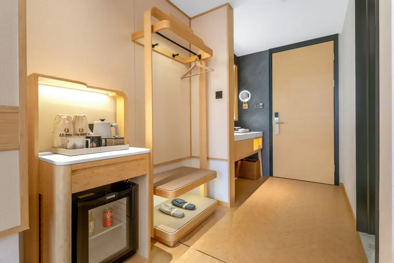 重庆建国隐逸酒店解放碑洪崖洞0031