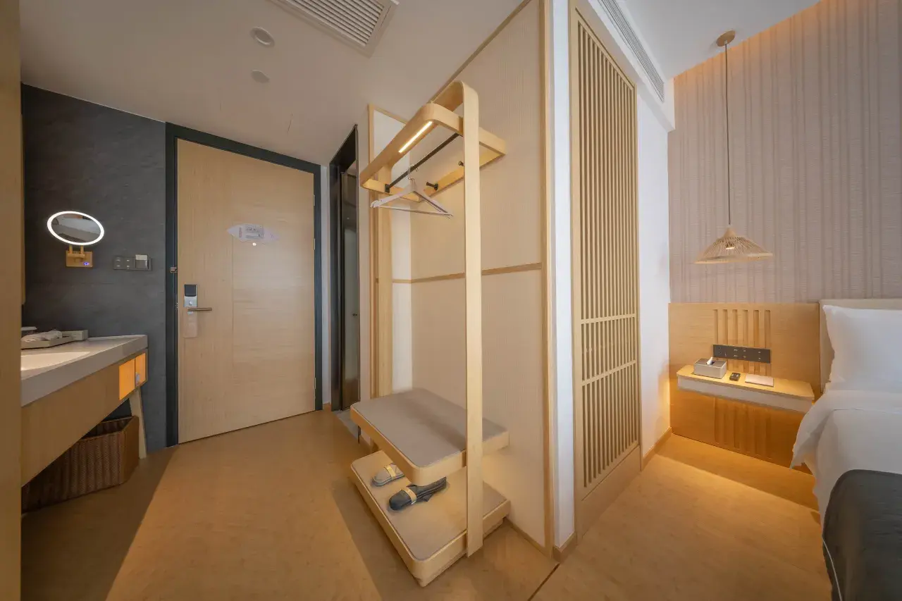 重庆建国隐逸酒店解放碑洪崖洞0037