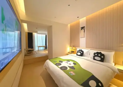 清联居家庭房 – （3人榻榻米+智能马桶+智能宾客控制）