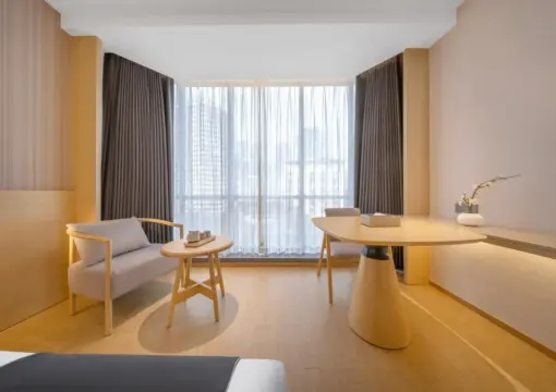 优黄居双人房（恒温淋浴+冰箱+莱芬吹风机）